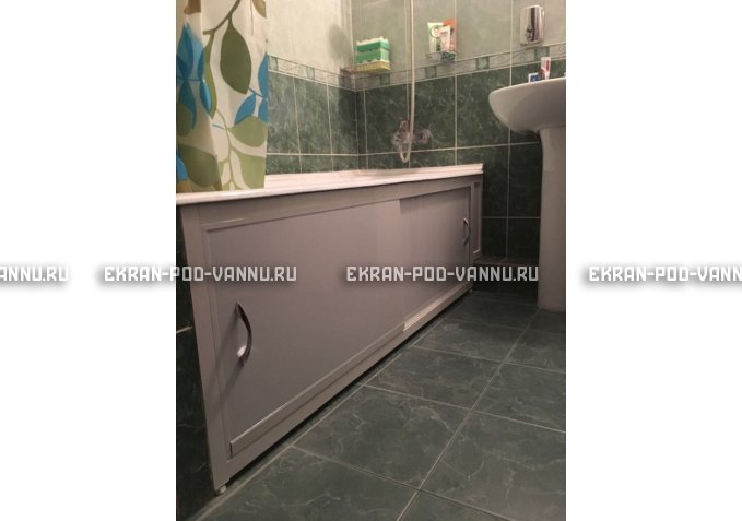 Экран  EUROPLEX Роликс белый с вставкой – купить по цене 10400 руб. в интернет-магазине в городе Оренбург картинка 2